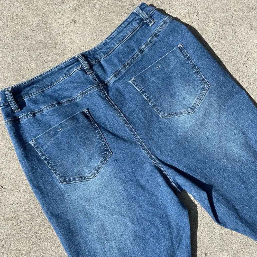 Venus Bell Bottom Denim Pants - Picture 6 of 7